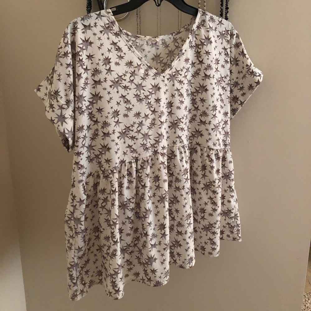 White & grey star top